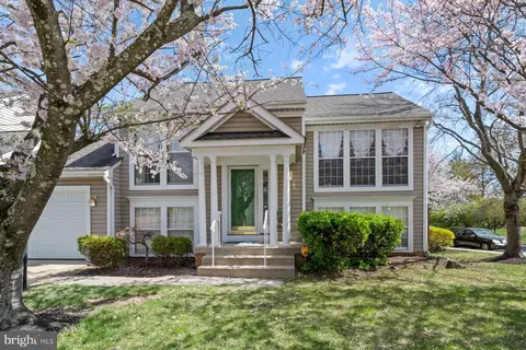801 Millponds Dr, Bowie, MD 20721 photo 2