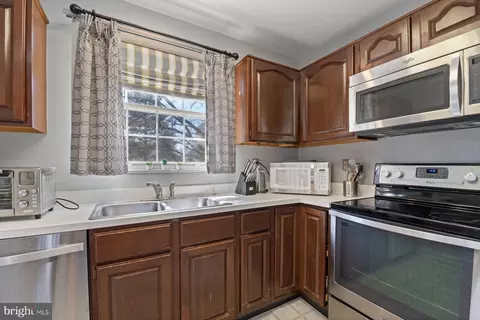 801 Millponds Dr, Bowie, MD 20721 photo 9