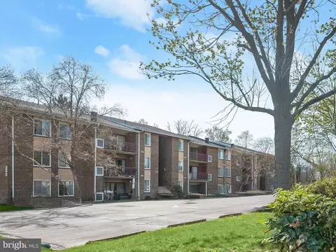 4705 Tecumseh St #304, College Park, MD 20740