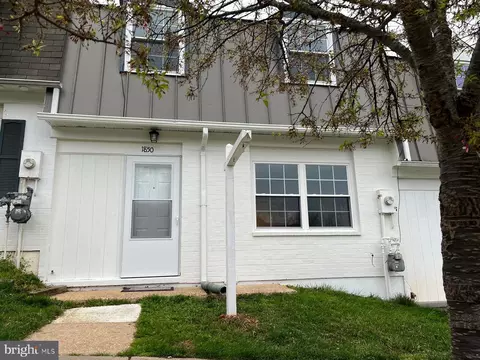 1850 Village Green Dr, Hyattsville, MD 20785