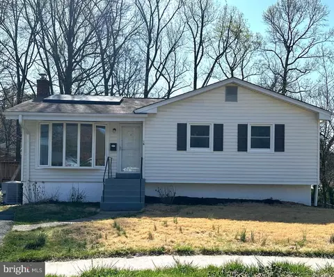 16 Greendale Pl, Greenbelt, MD 20770
