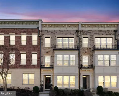 622 Sprintsail Way #62, Oxon Hill, MD 20745
