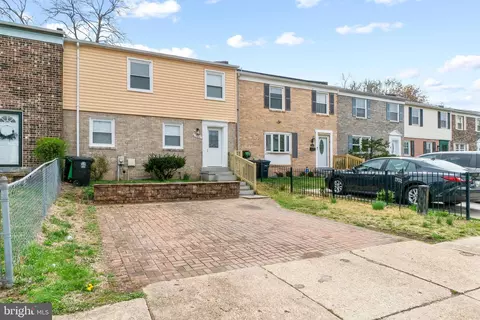 1702 Rollins Pl, Capitol Heights, MD 20743