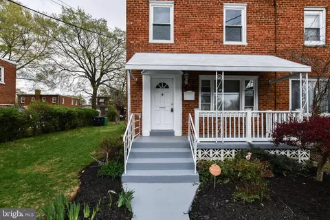 6303 Carrington Ct, Capitol Heights, MD 20743