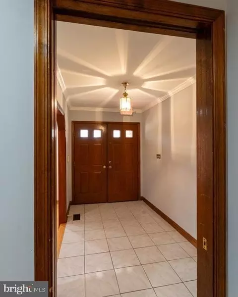 Entry Way - 4811 Oahu St, Clinton, MD 20735 photo 1 of 6