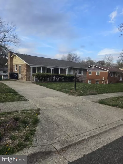 6112 Armor Dr, Clinton, MD 20735 photo 4