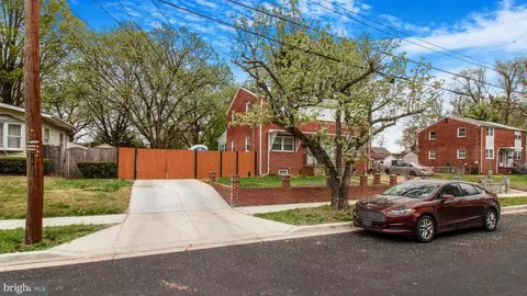 5011 37th Ave, Hyattsville, MD 20782