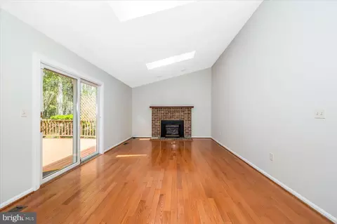 Living - 1402 Partridge Ln, Bowie, MD 20721 photo 6 of 8
