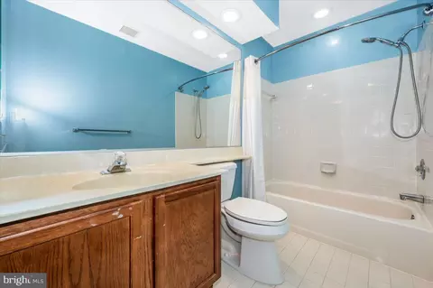 Bath - 1402 Partridge Ln, Bowie, MD 20721 photo 1 of 2