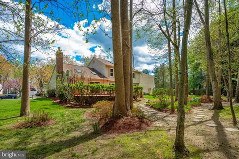 Exterior - 1402 Partridge Ln, Bowie, MD 20721 photo 14 of 17
