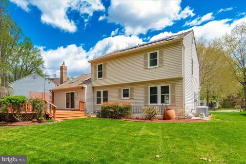 Exterior - 1402 Partridge Ln, Bowie, MD 20721 photo 7 of 17