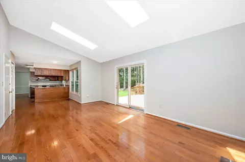 Living - 1402 Partridge Ln, Bowie, MD 20721 photo 7 of 8