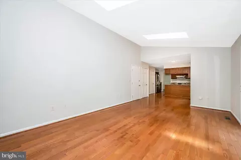 Living - 1402 Partridge Ln, Bowie, MD 20721 photo 4 of 8