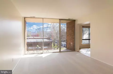 8445 Greenbelt Rd #8445-202, Greenbelt, MD 20770