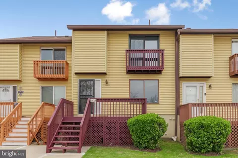 11415 Laurelwalk Dr #118, Laurel, MD 20708