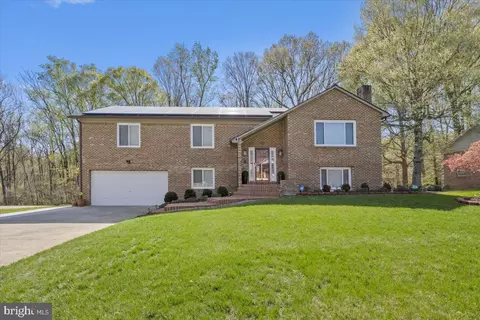 906 Othman Dr, Fort Washington, MD 20744