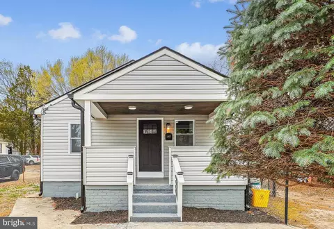 3907 Bexley Pl, Suitland, MD 20746