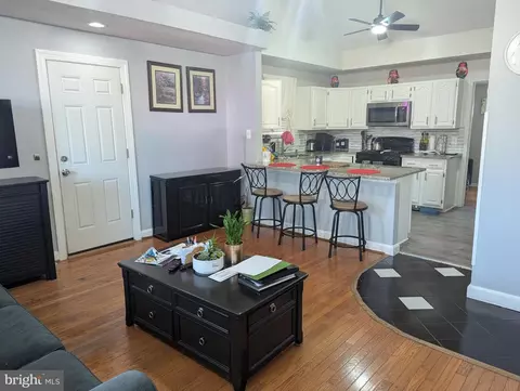 2705 Judith Ave, District Heights, MD 20747 photo 4
