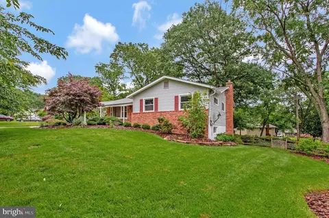Exterior - 6901 Niles Dr, Laurel, MD 20707 photo 2 of 10