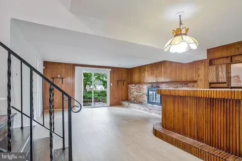 Living - 6901 Niles Dr, Laurel, MD 20707 photo 7 of 7