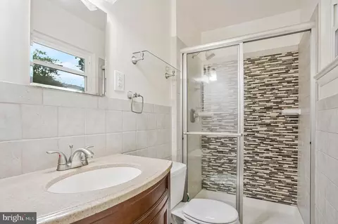 Bath - 6901 Niles Dr, Laurel, MD 20707 photo 3 of 4