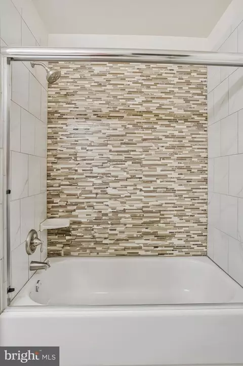 Bath - 6901 Niles Dr, Laurel, MD 20707 photo 2 of 4