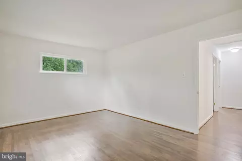Living - 6901 Niles Dr, Laurel, MD 20707 photo 5 of 7