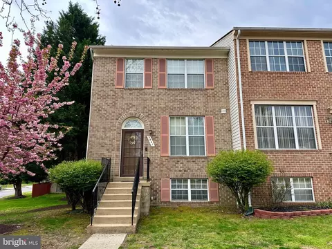 3541 Wood Creek Dr, Suitland, MD 20746