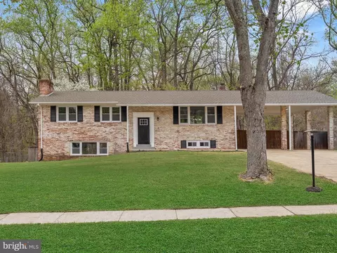 1723 Rhodesia Ave, Fort Washington, MD 20744