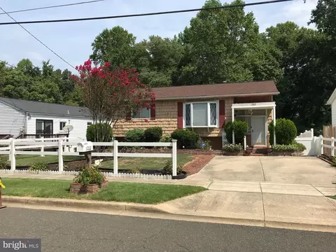 1202 Darlington St, District Heights, MD 20747