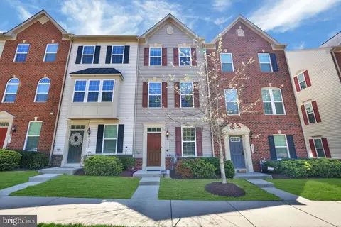 5520 Glover Park Dr, Marlboro, MD 20772