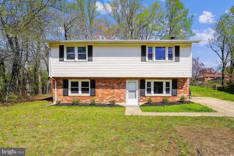 5400 San Juan Dr, Clinton, MD 20735