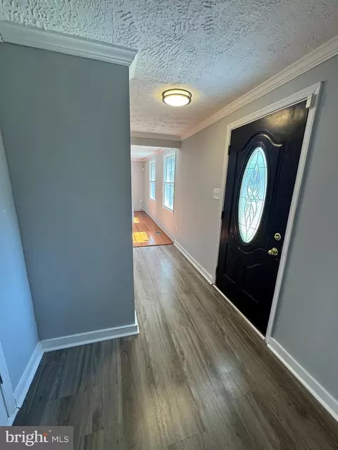 9112 Briarchip St, Laurel, MD 20708 photo 3
