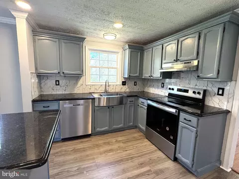 9112 Briarchip St, Laurel, MD 20708 photo 6