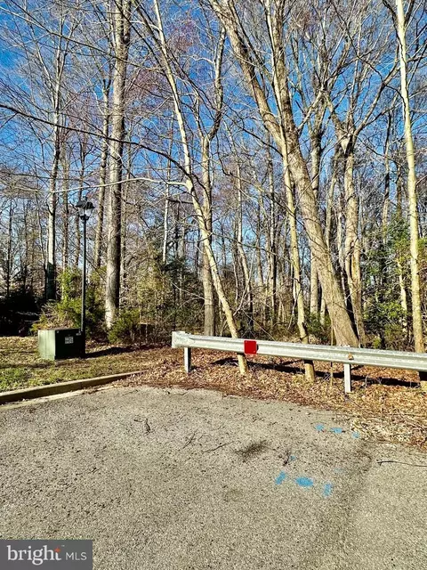 408 Dyer Dr, Accokeek, MD 20607