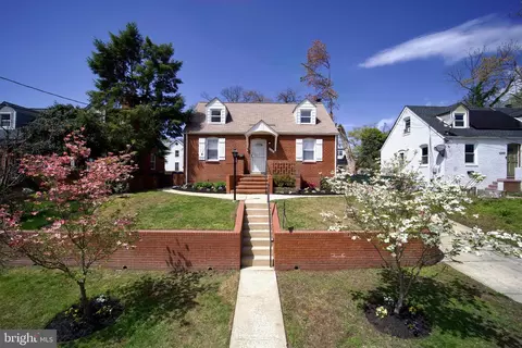 9032 49th Ave, College Park, MD 20740