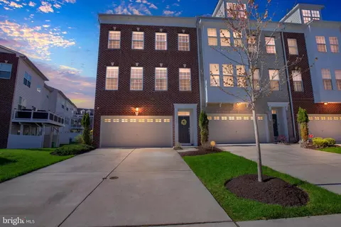 4009 Winding Waters Ter, Marlboro, MD 20772
