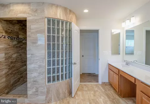 Entry Way - 12505 Barnard Ct, Brandywine, MD 20613 photo 3 of 5