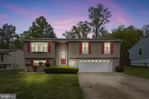 2006 Norlinda Ct, Oxon Hill, MD 20745