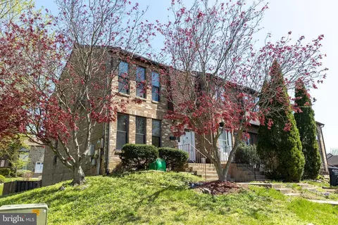 6900 Cipriano Woods Ct, Lanham, MD 20706