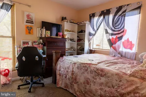 Bedroom - 6900 Cipriano Woods Ct, Lanham, MD 20706 photo 2 of 2