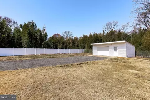 5720 Park Dr, Bowie, MD 20715 photo 47
