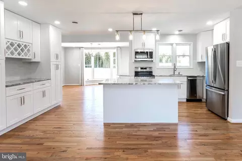 5720 Park Dr, Bowie, MD 20715 photo 10