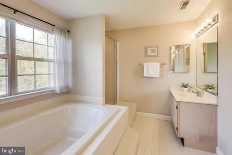 10107 Linford Ter, Lanham, MD 20706 photo 20