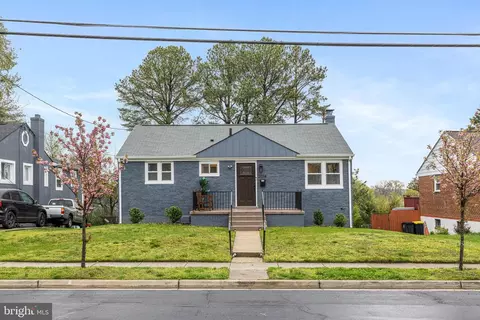 2014 Van Buren St, Hyattsville, MD 20782