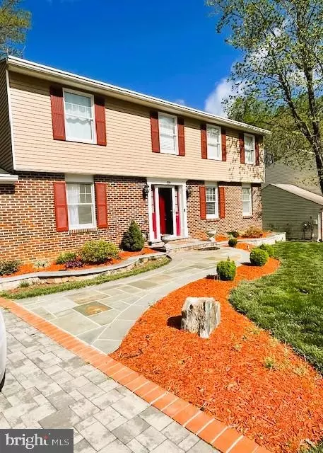 Exterior - 6510 Killarney St, Clinton, MD 20735 photo 4 of 31