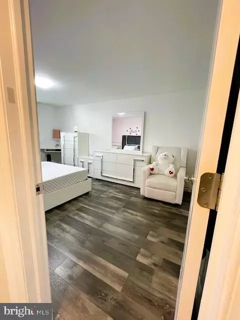 Bedroom - 6510 Killarney St, Clinton, MD 20735 photo 2 of 11
