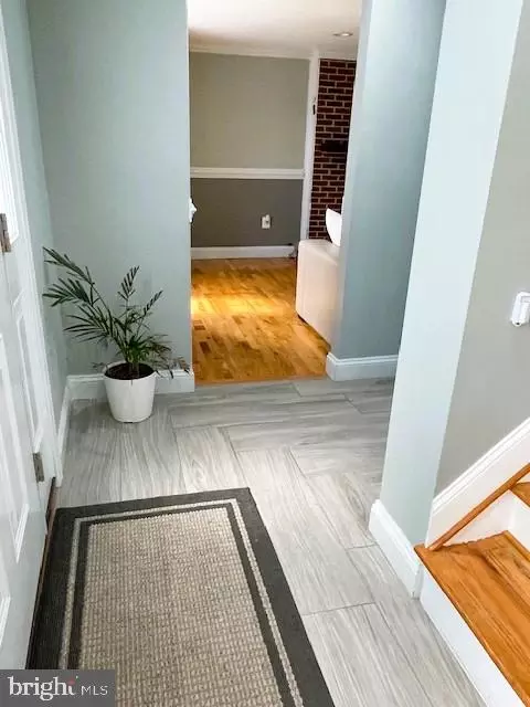 Entry Way - 6510 Killarney St, Clinton, MD 20735 photo 14 of 17