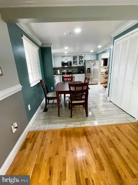 Entry Way - 6510 Killarney St, Clinton, MD 20735 photo 9 of 17
