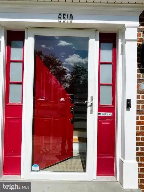 Entry Way - 6510 Killarney St, Clinton, MD 20735 photo 16 of 17